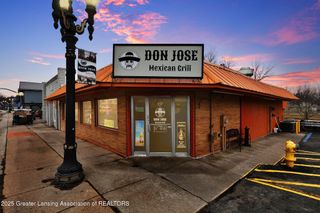 117 E Grand River Avenue, Portland, MI 48875