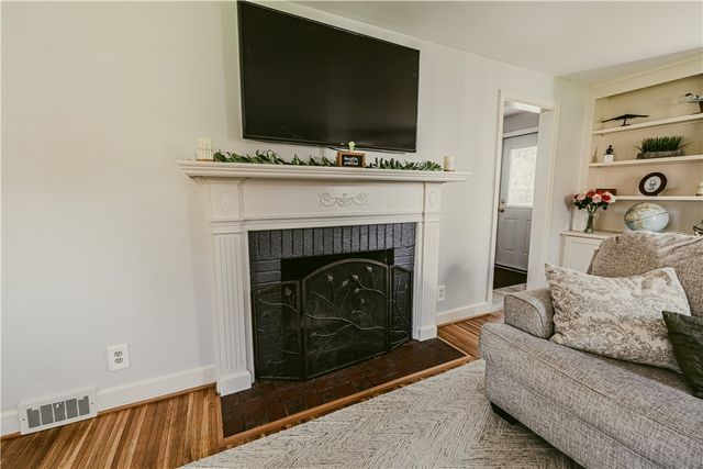 20 Lafayette Parkway, Brighton, NY 14625