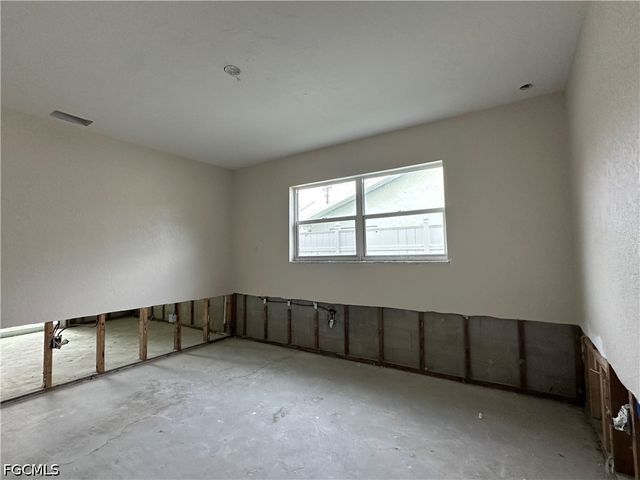 1653 Atlanta Plaza DR, Sanibel, FL 33957