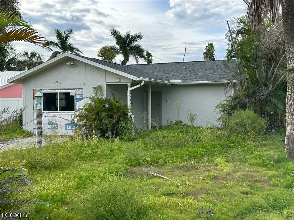 1653 Atlanta Plaza DR, Sanibel, FL 33957