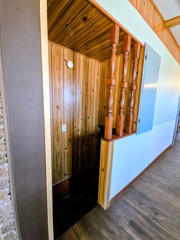 740 N Walnut St, Medicine Lodge, KS 67104