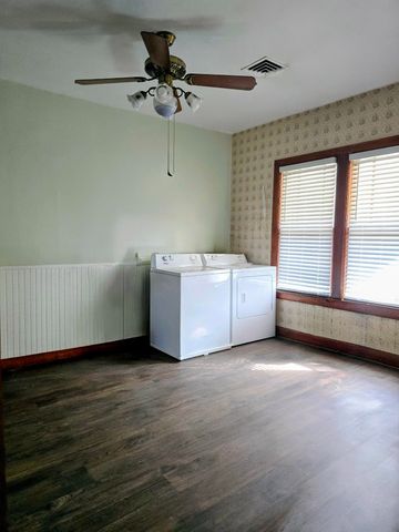 740 N Walnut St, Medicine Lodge, KS 67104