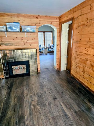 740 N Walnut St, Medicine Lodge, KS 67104