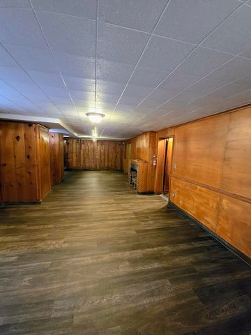 740 N Walnut St, Medicine Lodge, KS 67104