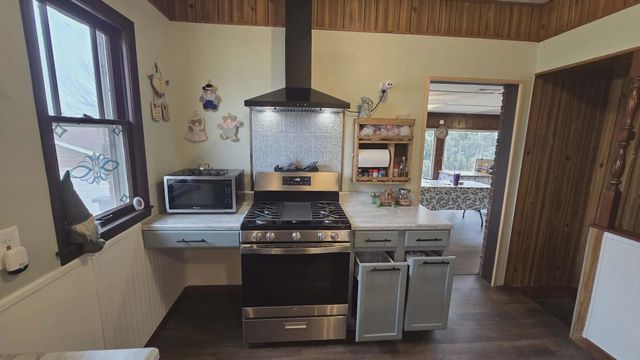 740 N Walnut St, Medicine Lodge, KS 67104