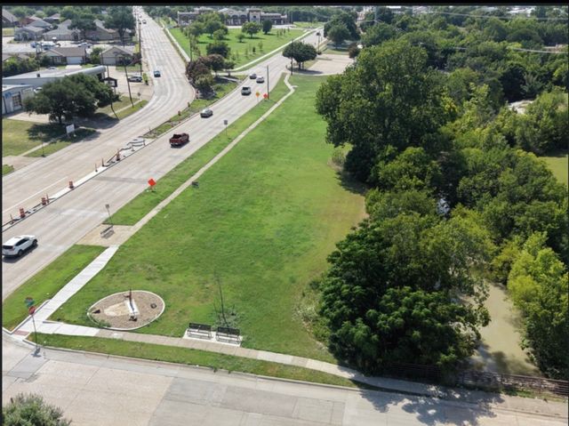 635 E Avenue B, Garland, TX 75040