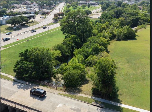 635 E Avenue B, Garland, TX 75040