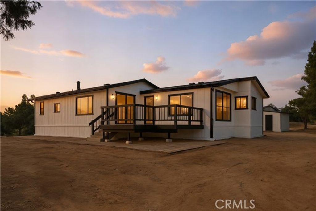 40270 Vans Vision Road, Hemet, CA 92544