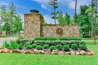 7-23-70 Sky Oak Lane, Huntsville, TX 77340