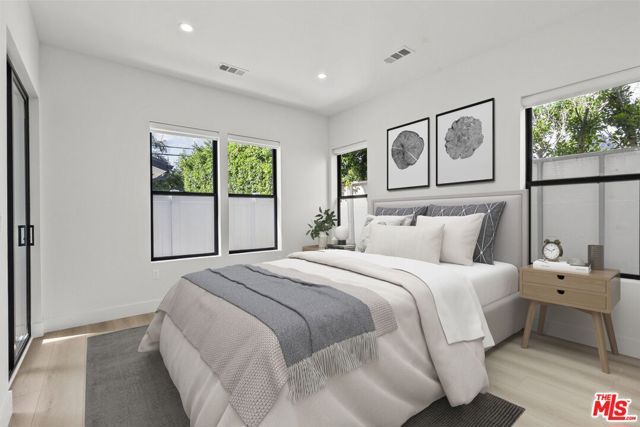 521 N Martel Avenue, Los Angeles, CA 90036