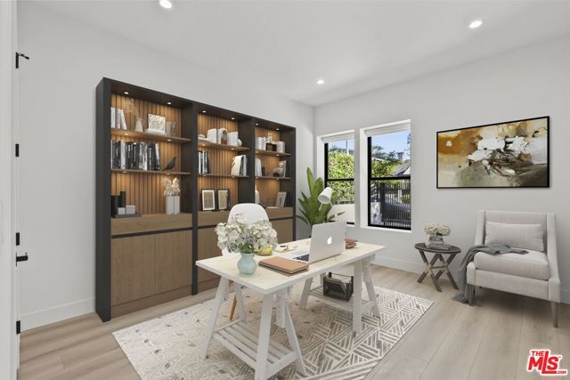 521 N Martel Avenue, Los Angeles, CA 90036