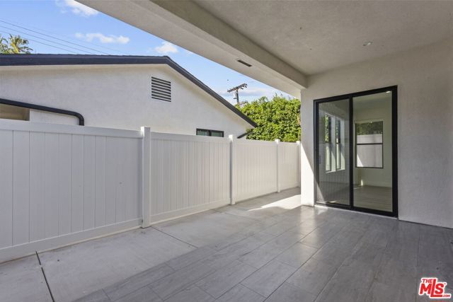 521 N Martel Avenue, Los Angeles, CA 90036