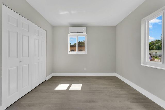 2625 NW 10th Street, Pompano Beach, FL 33069