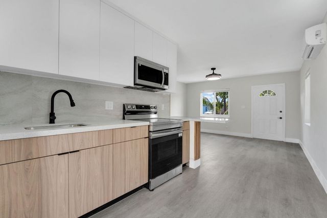 2625 NW 10th Street, Pompano Beach, FL 33069