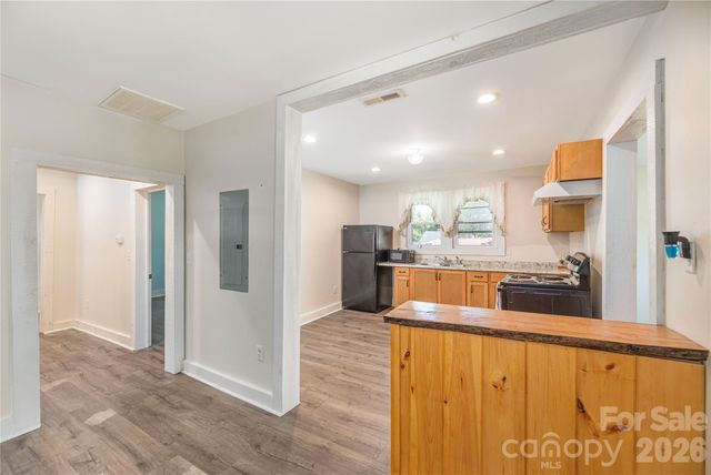 308 Substation Street, Hendersonville, NC 28792