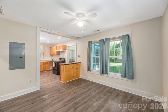308 Substation Street, Hendersonville, NC 28792