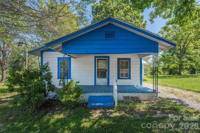 308 Substation Street, Hendersonville, NC 28792