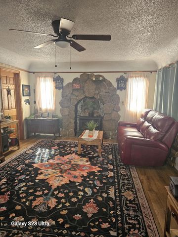 1435 Worden Avenue, Klamath Falls, OR 97601