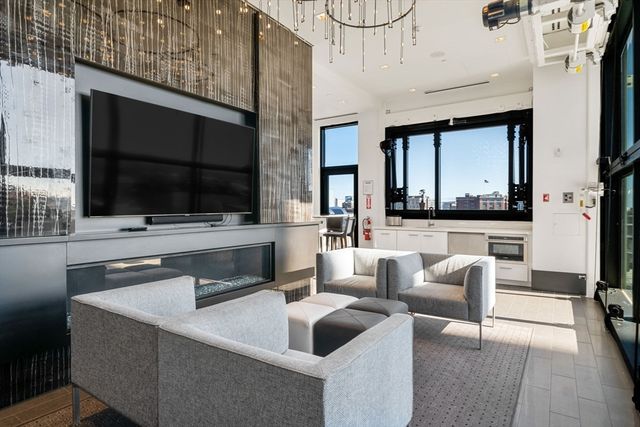 40 Traveler Street 701, Boston, MA 02118