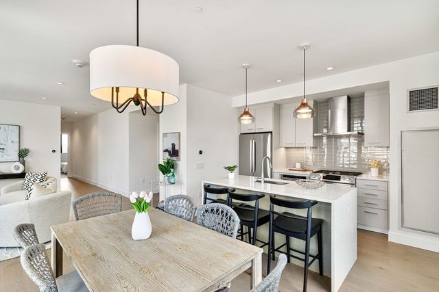 40 Traveler Street 701, Boston, MA 02118