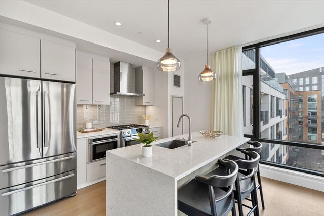 40 Traveler Street 701, Boston, MA 02118