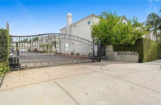 17755 Merridy, Northridge, CA 91325