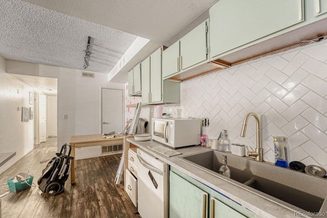 1893 S Pitkin Street A, Aurora, CO 80017