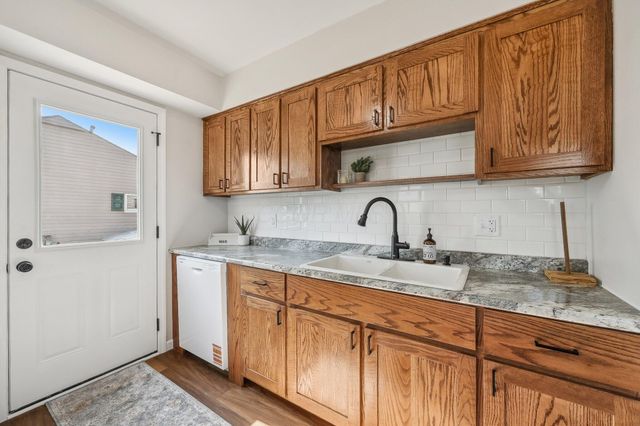 10 Westmoor Drive, London, OH 43140