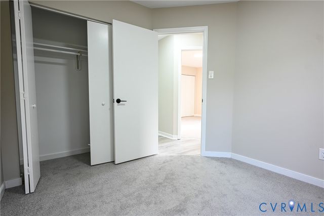 912 Harmony Rd, Fairfield, VA 23059