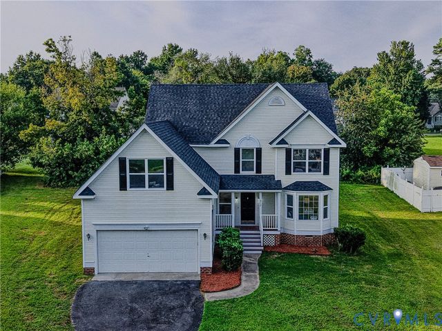 912 Harmony Rd, Fairfield, VA 23059