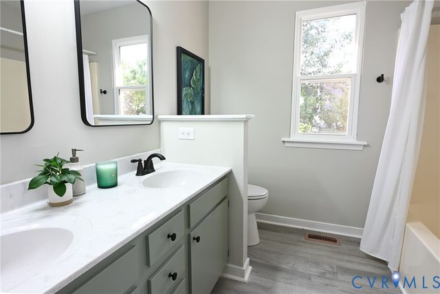 912 Harmony Rd, Fairfield, VA 23059