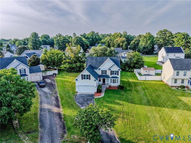 912 Harmony Rd, Fairfield, VA 23059