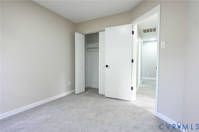 912 Harmony Rd, Fairfield, VA 23059