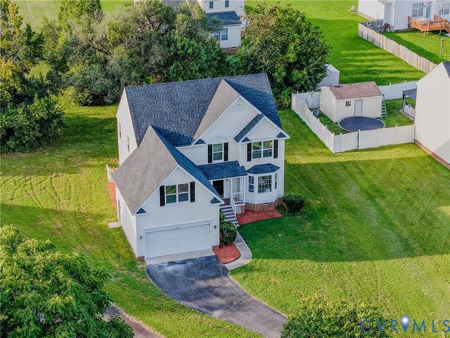 912 Harmony Rd, Fairfield, VA 23059