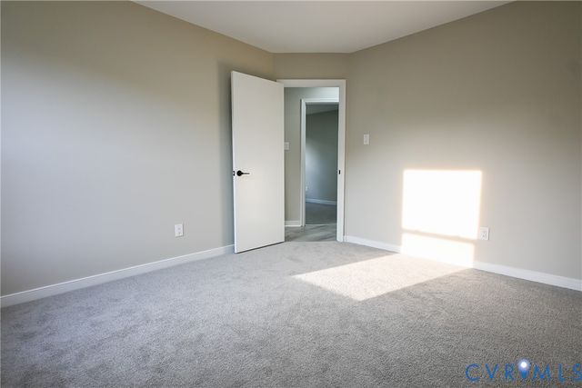 912 Harmony Rd, Fairfield, VA 23059