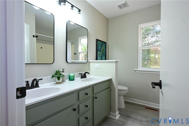 912 Harmony Rd, Fairfield, VA 23059