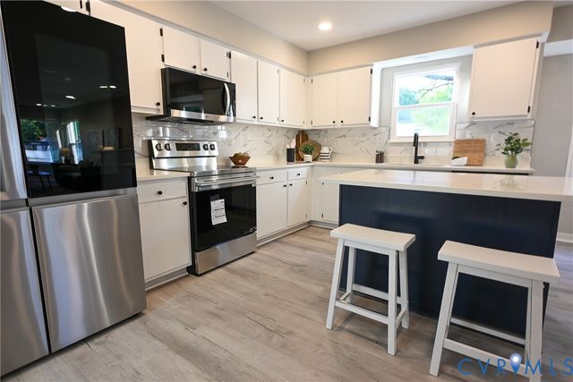 912 Harmony Rd, Fairfield, VA 23059