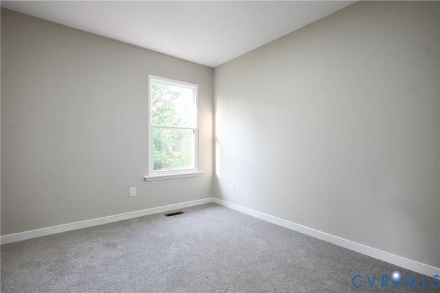 912 Harmony Rd, Fairfield, VA 23059