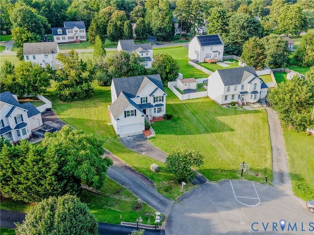 912 Harmony Rd, Fairfield, VA 23059