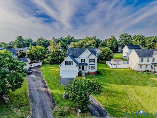 912 Harmony Rd, Fairfield, VA 23059
