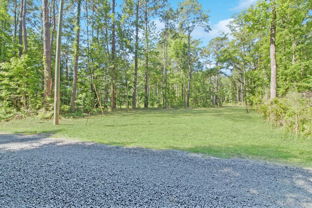 7 Milcrest Drive, Awendaw, SC 29429