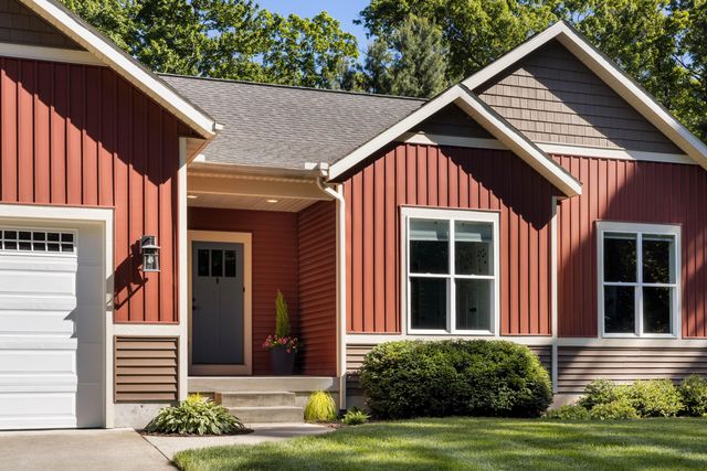 13374 141st Avenue, Grand Haven, MI 49417