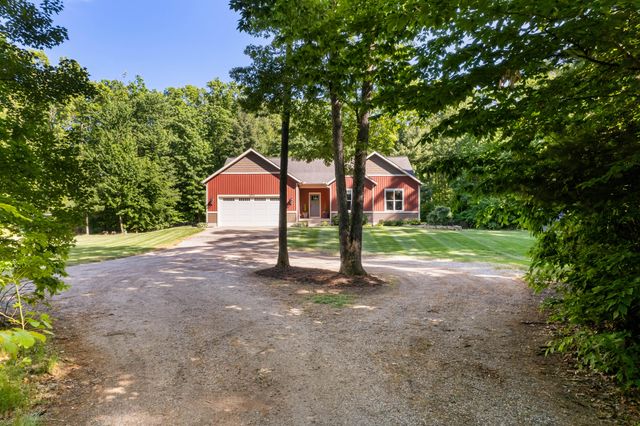 13374 141st Avenue, Grand Haven, MI 49417