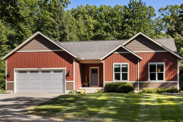 13374 141st Avenue, Grand Haven, MI 49417