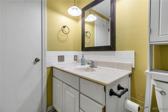 70 Charter Oaks Drive 2, Amherst, NY 14228