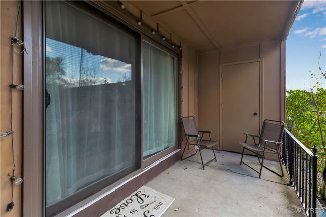 70 Charter Oaks Drive 2, Amherst, NY 14228