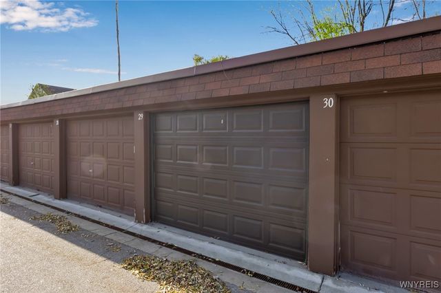 70 Charter Oaks Drive 2, Amherst, NY 14228