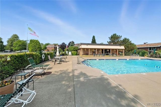 70 Charter Oaks Drive 2, Amherst, NY 14228