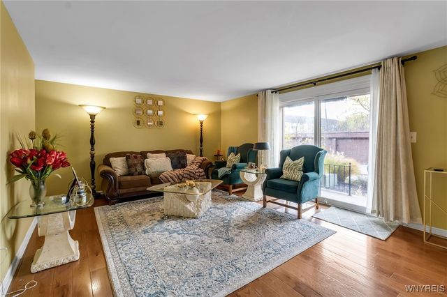 70 Charter Oaks Drive 2, Amherst, NY 14228