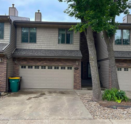 103 W Ave A W, Bismarck, ND 58501 property photo